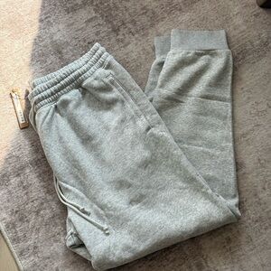 SKIMS Light Heather Grey Fleece Lounge Joggers
